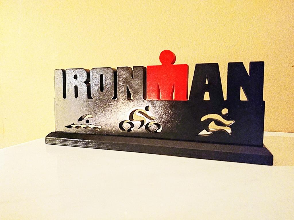  Ironman Triatlon Logosu Plastik Aparat